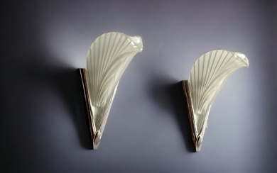 Pair of Art Deco sconces in sandblasted glass, silvered bronze...