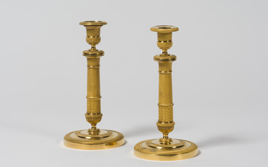 Paire de bougeoirs en bronze doré. Epoque Restauration, 19e siècle
