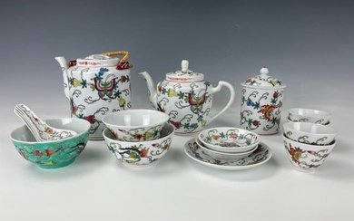 Set of 17 Chinese Famille Rose Butterfly Pattern Porcelain Tableware