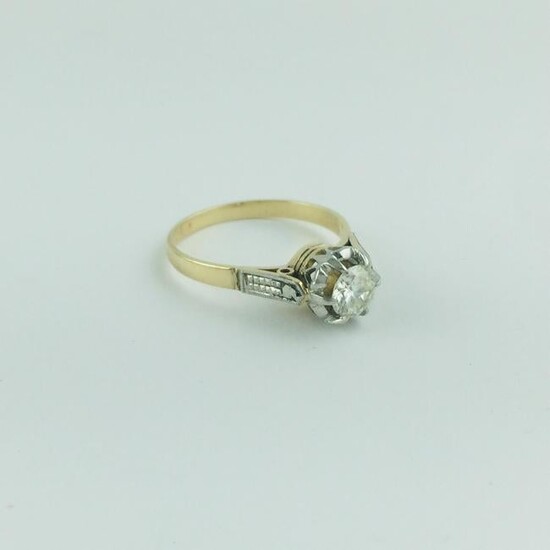 Solitaire ring in 18 K yellow gold, with diamond