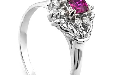 0.41 tcw Ruby Ring Platinum - Ring - 0.32 ct Ruby - 0.09 ct Diamonds - No Reserve Price