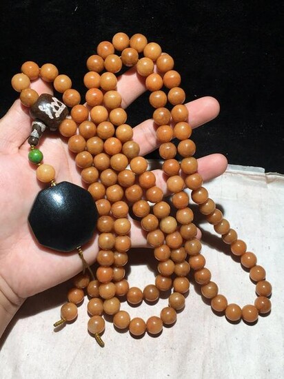 108 Beads Tibetan Jadeite Necklace W DZI Agate Pendant