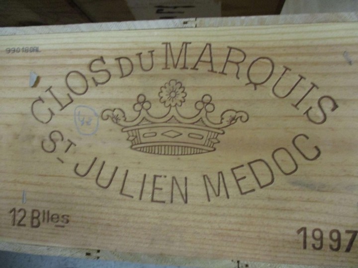 12 bouteilles CLOS DU MARQUIS 1997 Saint Julien Caisse bois d'origine