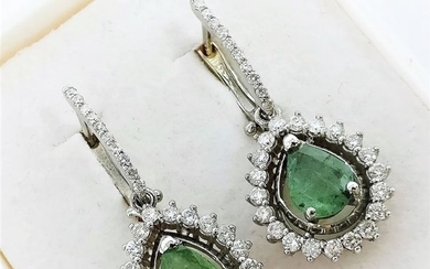 18 kt. White gold - Earrings - 1.58 ct Emerald - Diamonds