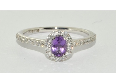 18ct white gold ladies Amethyst and Diamond dress ring appro...