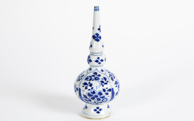 18th Cent. Chinese Kang Xi period flask