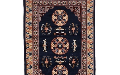 4'1 x 6'5 Hand-Knotted Chinese Medallion Area Rug