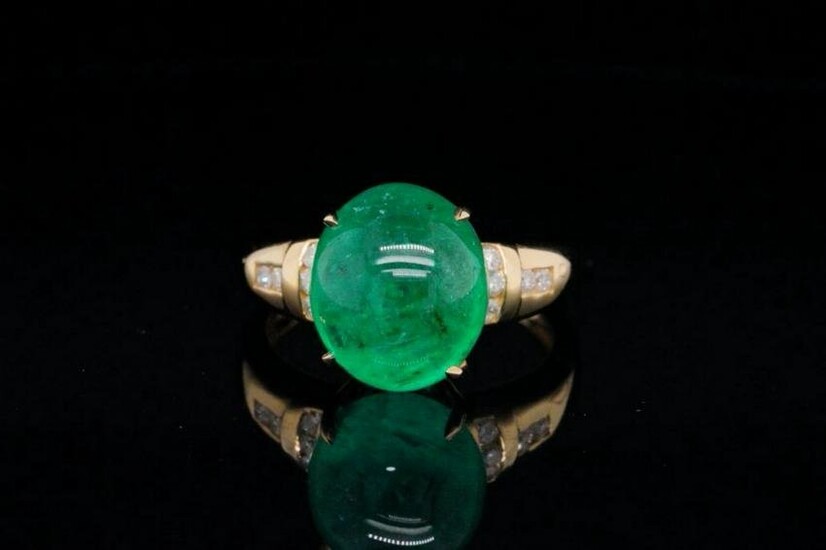 5.50ct Emerald and 14K Yellow Gold Ring W/Diamonds
