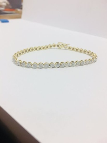 9ct yellow gold diamond bracelet,9ct yellow gold 8.50gms,1ct...