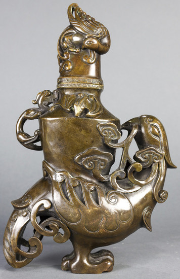 A Chinese-style Bronze Lidded Vase