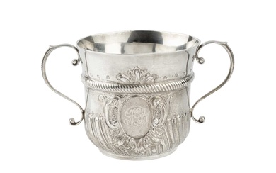 A George II silver porringer, having ropetwist girdle and part...