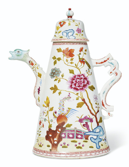 A LARGE FAMILLE ROSE COFFEE POT AND COVER, QIANLONG PERIOD (1736-1795)