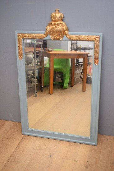 A MOSS PAINT AND PARCEL GILT FRENCH PROVINCIAL STYLE MIRROR (136H x 83W CM) (LEONARD JOEL DELIVERY SIZE: MEDIUM)