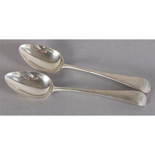 A PAIR OF GEORGE III SILVER SPOONS IN OLD ENGLISH PATTERN, e...