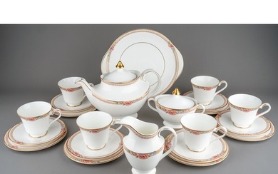 A Royal Doulton Darjeeling H5247 six piece tea set to includ...