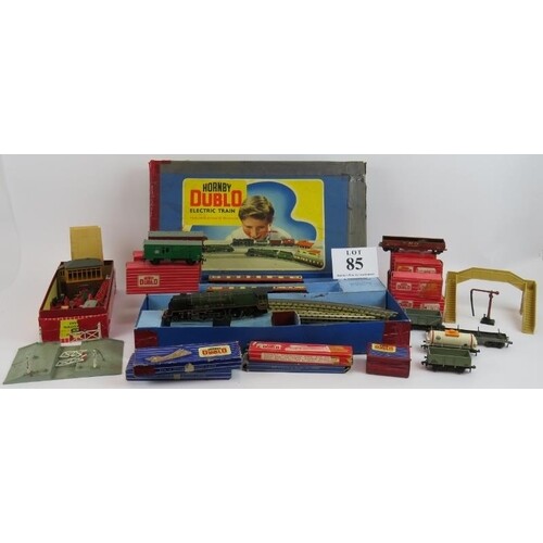 A vintage Hornby Dublo electric train set with Duchess of Mo...