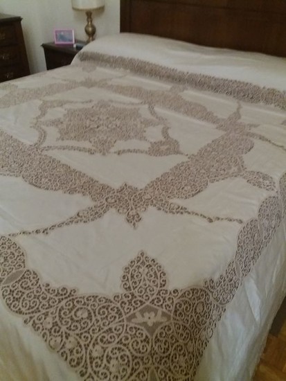Antique handmade Cantù lace bedspread (1) - Silk - 1950