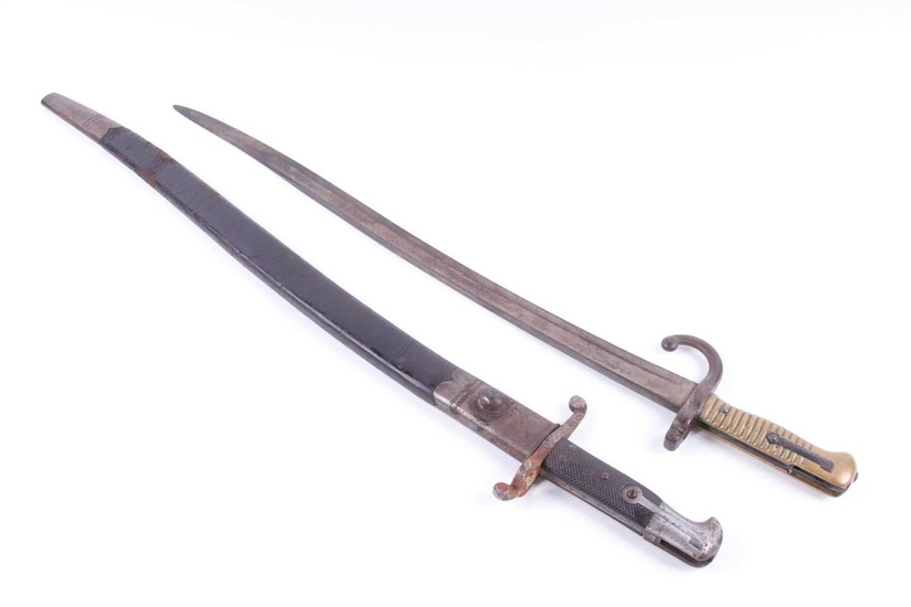 British 1856 Pattern Yataghan sword bayonet, ricasso with broad arrow...
