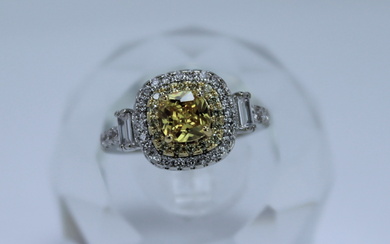 Certified 1.9 ctw diamond ring - 14k white and yellow gold