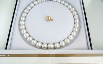 Certified Aurora VENUS - South Sea Pearls, Highest Quality - 12 -14.8 mm - 18 kt. Yellow gold - Necklace - Diamonds