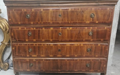 Chest of drawers - Walnut