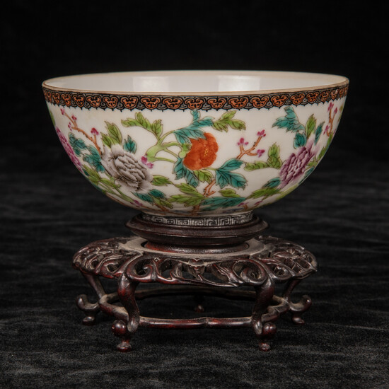 Chinese Famille Rose Eggshell Porcelain Bowl