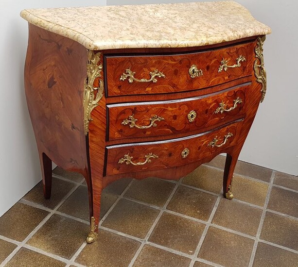 Commode Marquetry - Louis XV Style - Rosewood lemon Rosewood Marble bronze - circa 1900