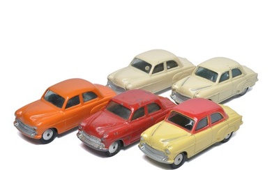 Corgi group of loose diecast issues comprising 5 x Vauxhall ...