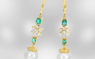 Ear jewellery: very valuable and attractive emerald/brilliant ear...