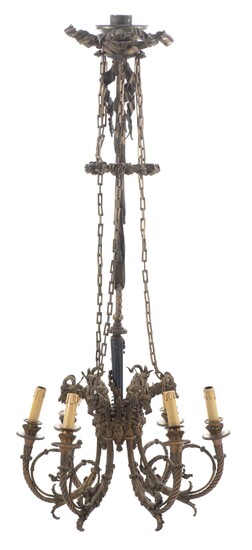 Ensemble d'un lustre et paire d'appliques d'après un modèle attribué à Gouthière ou Thomire, XIXème