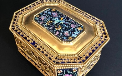 Fire gilded bronze and champleve enamel jewelery box (1) - Bronze, Enamel, Gilt - Late 19th century