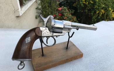 France -Revolver lefaucheux de marine réglementaire ML 1858 a broche marqué mre imple de st Étienne cal 12 - Revolver