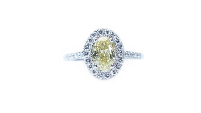 GIA Certificate - 2.10 total diamond carat - 18 kt. White gold - Ring - 1.53 ct Diamond - Diamonds