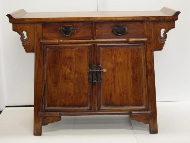 Good Chinese Huanghuali altar cabinet with 2 doors, 109cm wi...