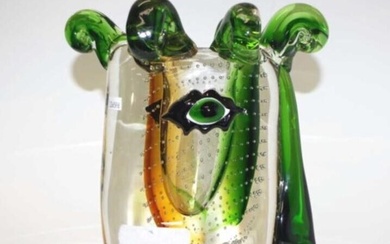 Good Murano glass Picasso head face vase