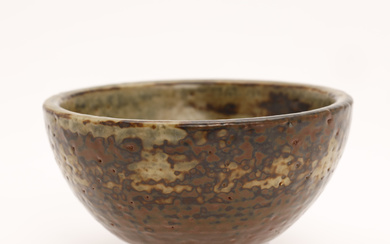 KRESTEN BLOCH (1912-1970). A unique bowl, Royal Copenhagen, stoneware, sung glaze, Denmark, 1962.