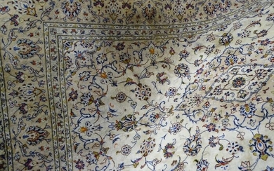 Keshan - Carpet - 295 cm - 190 cm