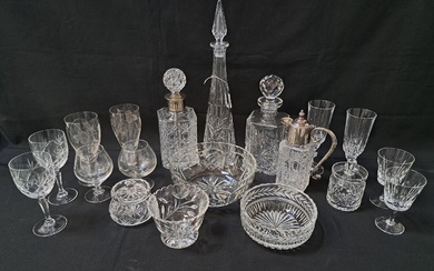 LARGE SELECTION OF GLASSWARE including three Edinburgh cryst...