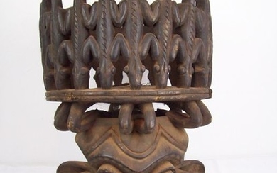 Large helmet mask/headdress mask, wooden mask with lizards - BAMILEKE - Cameroon - Africa, horn player