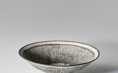 Lucie Rie, Large 'New Knitted' bowl
