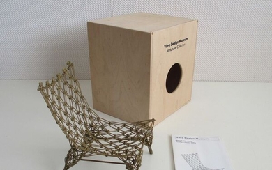 Marcel Wanders - Vitra Design Museum - Miniature (1) - Knotted Chair
