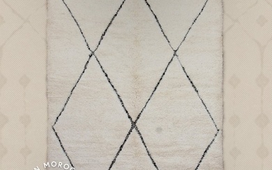 Modern designer Berber Beni Ourain Liyana,s - Rug - 246 cm - 165 cm