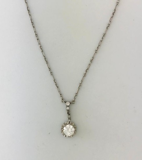 Necklace chain in white gold 750°/°°° centered with...