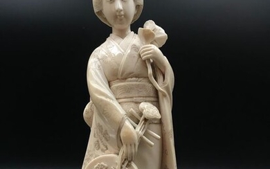 Okimono - Ivory - Japan - Meiji period (1868-1912)