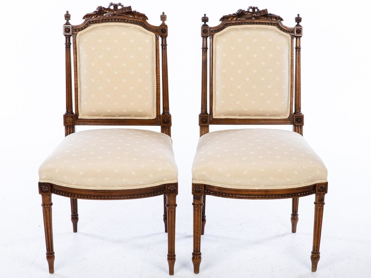 Pair of Louis XVI Style Side Chairs, 19th Century EV1DJ