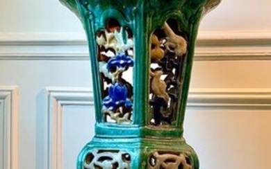 Pedestal - Maiolica - Early 20th century