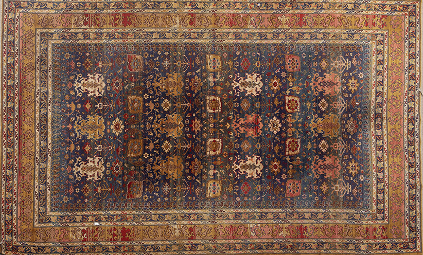 Persian wool rug in rich colours with schematic decorations. Size: 195x290 cm Output: 400uros. (66.554 Ptas.)