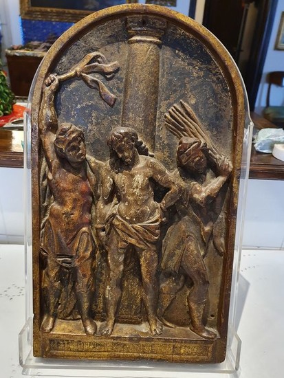 Relief, tabernacle door - "Flagellation of Christ" - Gilt, Wood - Late 15th century