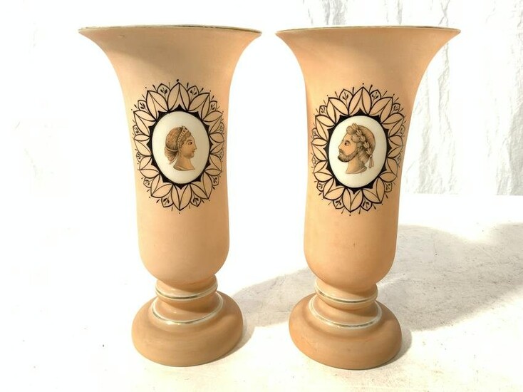 Set 2 Male & Female Head Medallion Art Glass Vases
