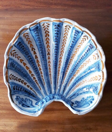 Shell. Talavera Silgo XIX - Ceramic